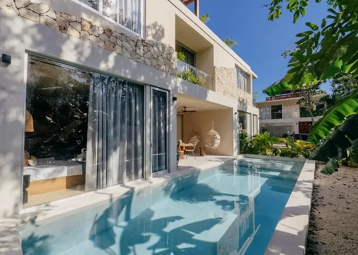 Selva - 4br Jungle Retreat With Pool & Rooftop