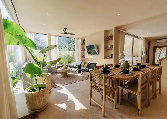 Selva - 4br Jungle Retreat With Pool & Rooftop